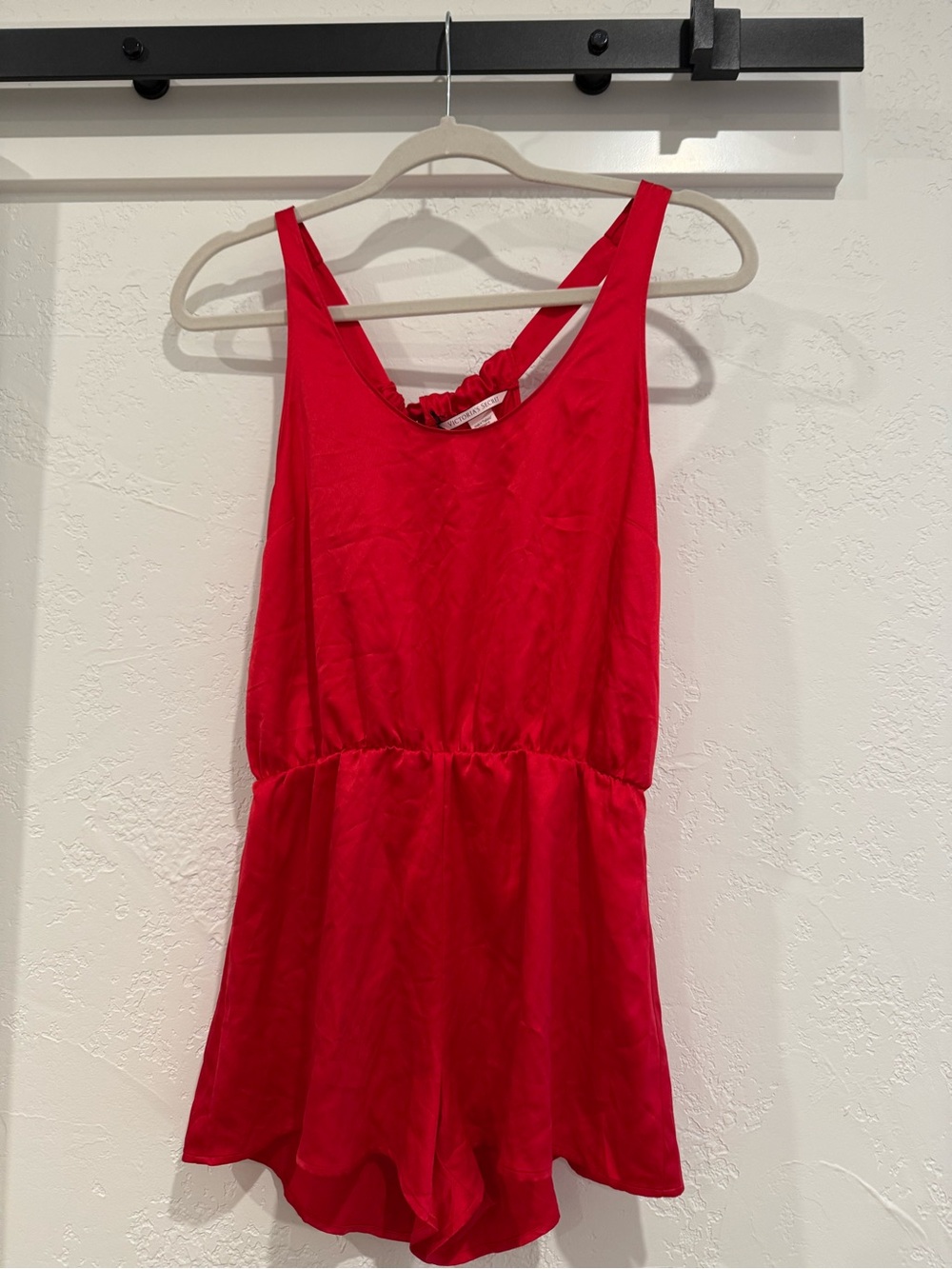 Victoria's Secret Red Satin Sleeveless Romper SiZE XS